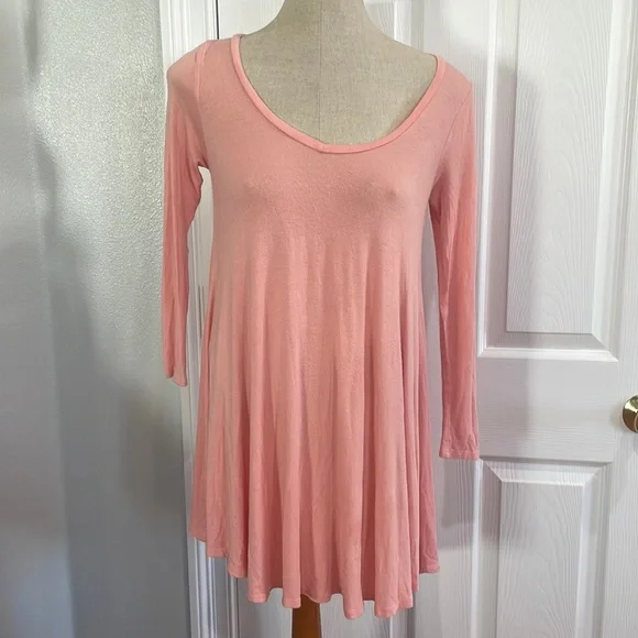 reborn j long sleeve dress Reborn J Red Tunic Dress V Neck Long Sleeve Soft Swingy Large